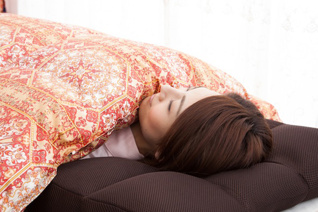 羽毛の片寄りを防止して、より暖かい羽毛ふとんに！